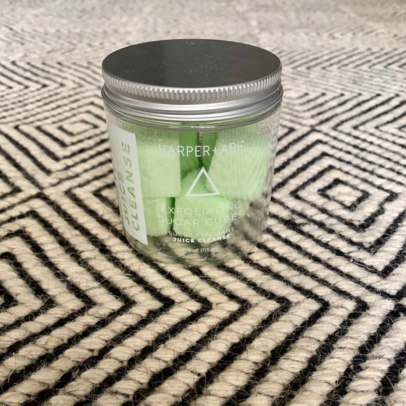 NWT Harper + Ari Exfoliating Sugar Cubes Cleanse - Picture 2 of 3
